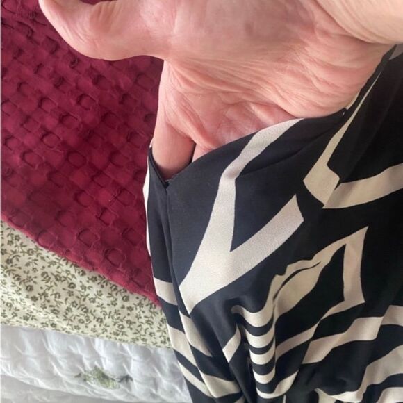 VINTAGE Lily Sleeveless Dress with Pockets. Size Medium - Picture 4 of 7